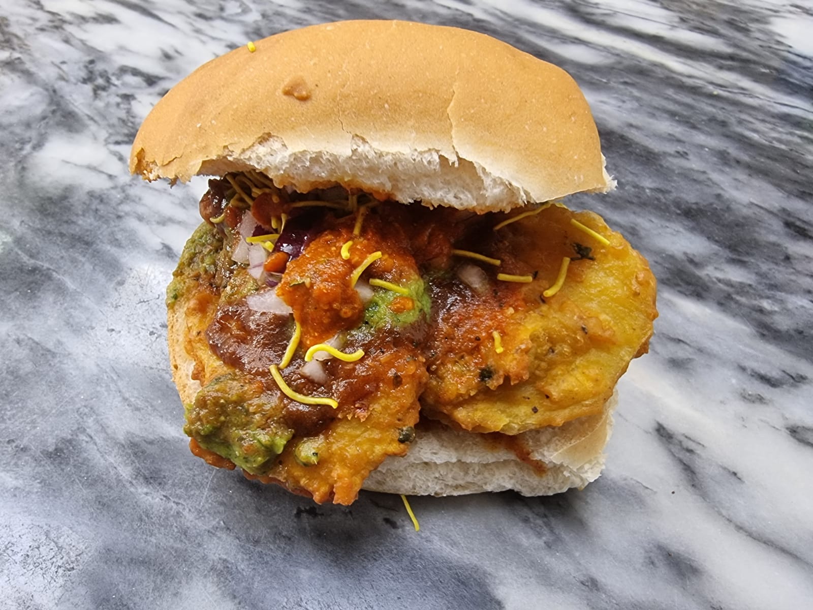 image of bhajiya pav